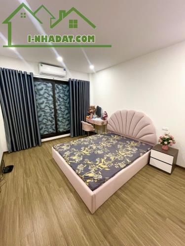 Đáng mua! Bán nhà Bồ Đề chỉ 8 tỷ hơn - Ngõ thông ô tô - 35m2*6T*3.8m - 2 thoáng - Chân cầu - 1