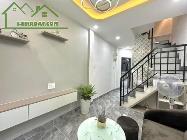 Nhà thơm phức, Huỳnh Tấn Phát, Q7, gần 30M2, 2 tầng, nhỉnh 2.6 tỷ - 3