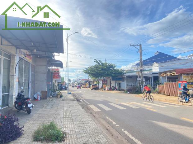 Bán căn nhà 2 mặt đường Lê Hồng Phong - Ngay trung tâm hành chính Đức Trọng