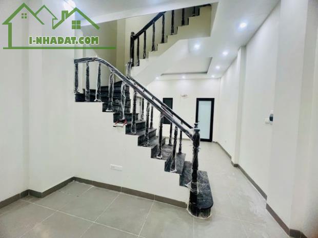 Bán nhà phố Thái Hà, Đống Đa, diện tích 40m2, 4 tầng, mặt tiền 4m,  giá chỉ hơn 13 tỷ - 1