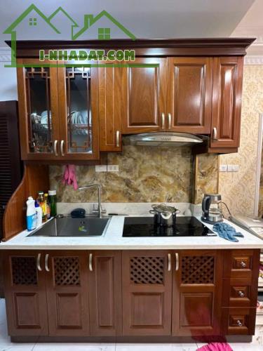 Bán Nhà Tôn Đức Thắng 3 Thoáng, Ô Tô Cạnh Nhà, 40m2, 5T Chỉ 6,6 Tỷ - 2