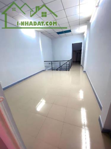 Mặt tiền hẻm 231 Dương Bá Trạc, 3.95x19m, 3 tầng chỉ 8 tỷ 8 - 1