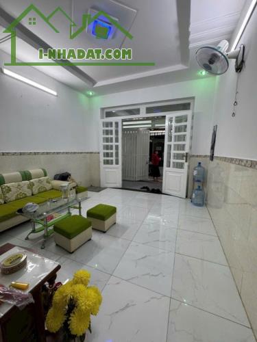 HẺM 3,5M THÔNG - F8 QUANG TRUNG - 48M2 (4x12) - 2 TẦNG SỔ VUÔNG - TIỆN ÍCH BAO QUANH -