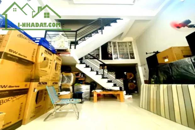 Bán nhà hẻm xe hơi, Kênh Nước Đen, Bình Tân, 3.5m x 8.5m, 31 m², 3 PN - Giá 4.2 tỷ TL