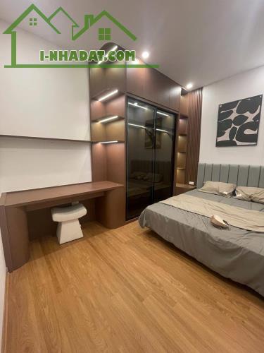 Phan Phù Tiên (Cát Linh) 4.55 tỷ Đống Đa, diện tích 30m2 NHÀ ĐẸP - FULL NỘI THẤT VIEW SVĐ