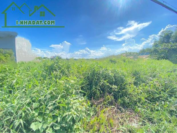 Gấp bán nhà đất Thủ Đức, dt nền 5700m2 chỉ 90 tỷ, Mt Long Thuận, Quận 9(cũ).