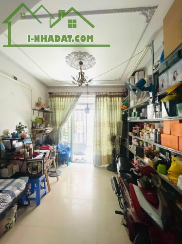 Bán nhà 2 lầu ở Đường số 17, Hiệp Bình Chánh, Quận Thủ Đức. Giá 2ty750. Tặng full nội thất - 4