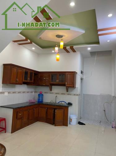 BÁN NHÀ HẺM XE TẢI THÔNG LÊ VĂN QUỚI, 62M2, 4 PN, P. KARAOKE, P. THỜ - 1