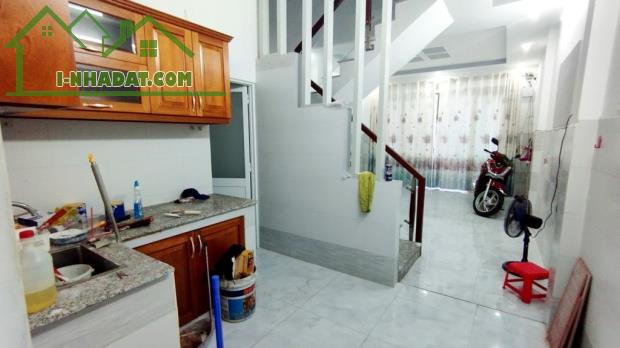 🏠NHÀ BÁN T N BÌNH P.2 NHÀ MỚI 2 LẦU Ở NGAY 50M2 NGANG 4.2 XE HƠI ĐẬU HẼM CỤT KO CÒN LỘ GI - 2