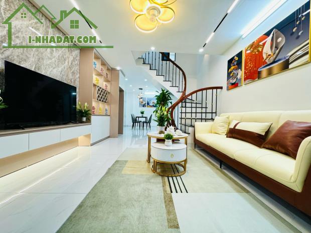 Bán nhà phân lô ôtô Lạc Trung, 50m2, 2 thoáng, 4 ngủ, gara, dân trí cao, nhỉnh 13 tỷ - 2