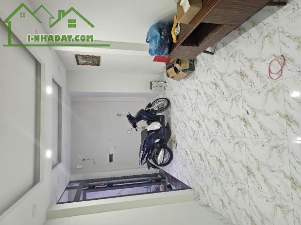 Nhà đẹp ở ngay Trần Văn Khánh, 84m2, 3T hoàn công đủ, dòng tiền 350tr/năm, chỉ 6.5 tỷ. - 3