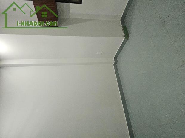 Nhà đẹp ở ngay Trần Văn Khánh, 84m2, 3T hoàn công đủ, dòng tiền 350tr/năm, chỉ 6.5 tỷ.