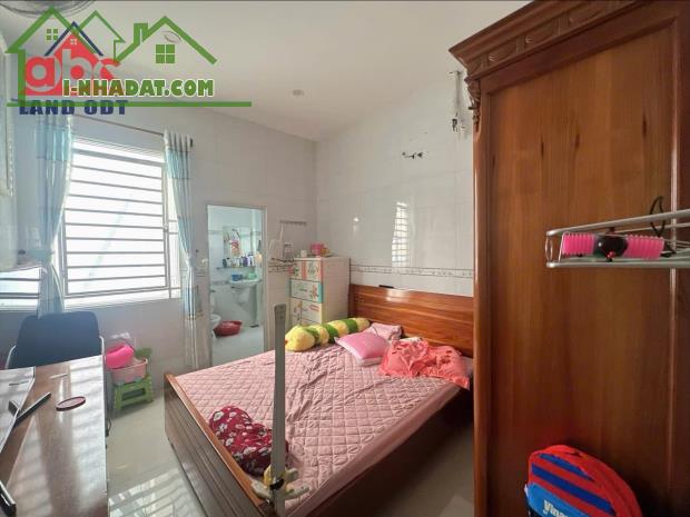 NP1002
 Chủ cần tiền hạ giá 600 triệu cần bán gấp từ 3ty6 này chỉ còn 3tỷ TL - 4
