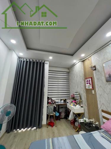 BÁN NHÀ ĐẸP P.15 QUẬN TÂN BÌNH – 3 TẦNG BTCT SÂN THƯỢNG– 48M2 – GIÁ RẺ 4 tỷ 9 - 1