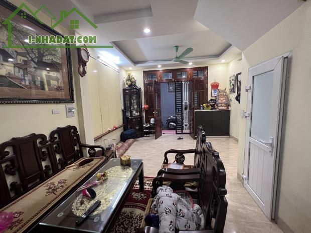 Bán nhà mặt ngõ kinh doanh 108 Lò Đúc, 45m2x6T nhà dân xây khung cột, 6 phòng ngủ giá 10.5 - 4