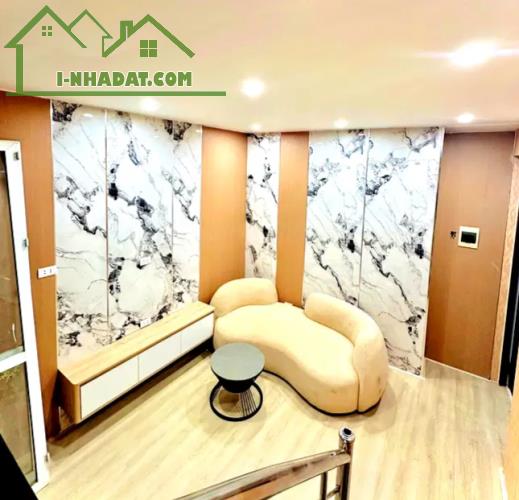 Bán nhà  Hai Bà Trưng, nhà mới full nội thất, mặt phố, 25m2, 5 tầng nhỉnh 3 tỷ