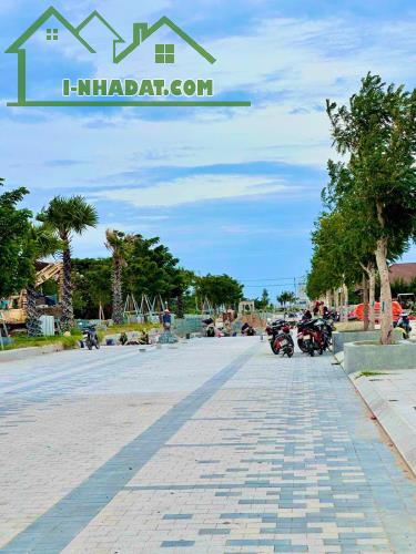 Bán nhà phố 4 tầng đường Bùi Thị Xuân, Mỹ Bình, Phan Rang, sổ đỏ sẵn. - 2