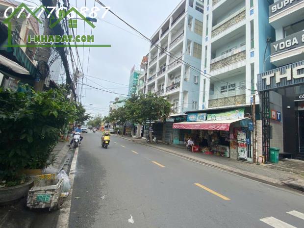 Bán tòa nhà 400m2 Hầm 7 tầng, Huỳnh Tấn Phát, Q7 - 2030m2 Sàn - 1