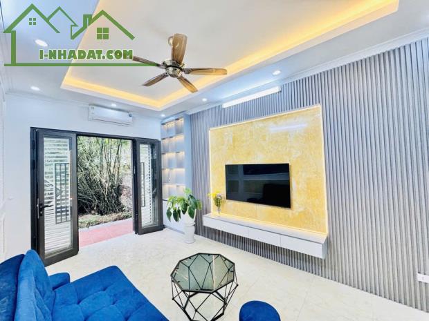 Chỉ hơn 4 tỷ Bán nhà phố Minh Khai 32m ×5T, SĐCC Tiện ích Times City, CHỦ TỰ XÂY - FULL - 2