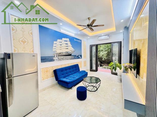 Chỉ hơn 4 tỷ Bán nhà phố Minh Khai 32m ×5T, SĐCC Tiện ích Times City, CHỦ TỰ XÂY - FULL - 3