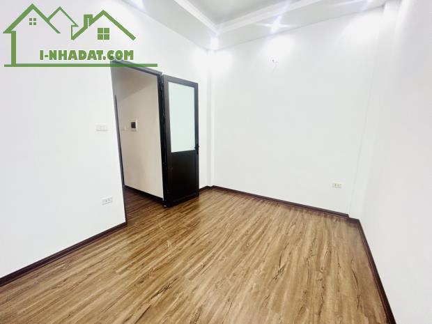 Bán Nhà Ngõ 325 Kim Ngưu, 40m², 5 Tầng, 6 PN – Giá 7,5 Tỷ gần OTO - 3