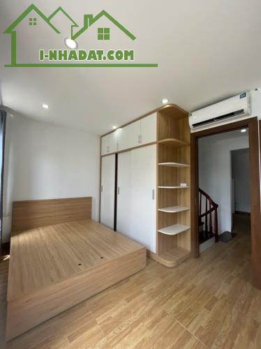 Nhà Phúc Lợi 42m2 , lô góc 4 tầng, gần đường ô tô tránh , ngõ thông, để xe oto ngày đêm. - 1