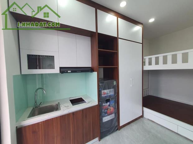 TÒA CHDV 11 PHÒNG DÒNG TIỀN 50TR/THÁNG PHỐ TRẠM 59M2 x 6T. FULL NỘI THẤT. 12,6TỶ - 5