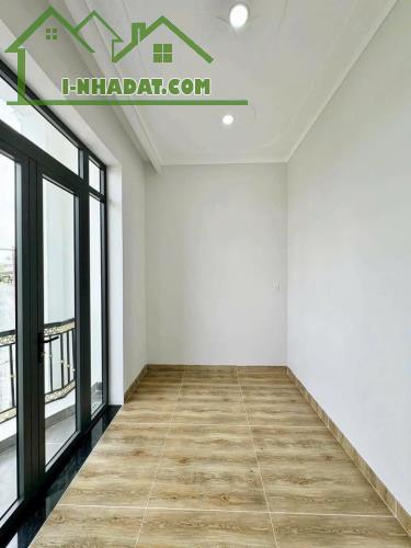 Căn Nhà 3 Lầu Kinh Doanh Phường Bửu Hoà , Ngay Ngã 4 Chợ Đồn - 1