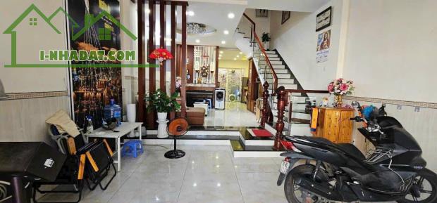 Cho thuê nhà 3 tầng đường Bùi Phùng, VCN Phước Hải, DT 75m2, view thoáng, gần công viên - 3