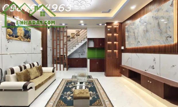 Q8 ÂU DƯƠNG LÂN 4.2x8M GẦN BỆNH VIỆN PHỤC HỒI CHỨC NĂNG NGAY CHỢ 3.XT