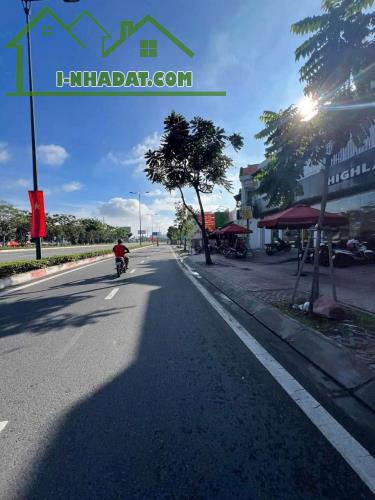 ĐẤT BIỆT THỰ 306m2 - FULL THỔ - 100m Ra Đường PHẠM VĂN ĐỒNG - Trước Đất là CÔNG VIÊN - DTC - 2