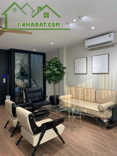 Siêu Phẩm 5T Hai Mặt Thoáng Phố Nguyễn Văn Cừ, 46M2, Gara ÔTô, Full Nội Thất, Gía 8 Tỷ. - 2