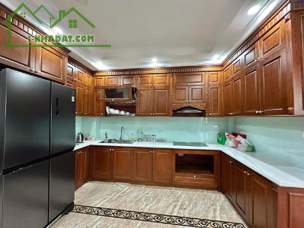 SIÊU PHẨM  PHỐ BỒ ĐỀ, DT 83M, 7T, MT 6,7M GIÁ 17 TỶ8, GARA Ô TÔ,  THANG MÁY FUN NỘI THẤT - 3
