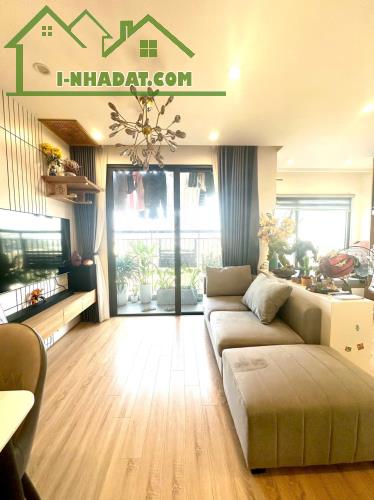 Bán căn 2N+12VS 70m2  căn góc Vinhomes Smart City tầng trung 4,1 tỷ