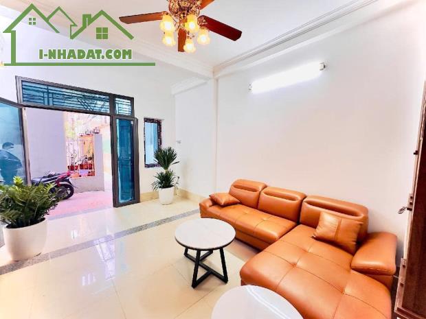 Siêu hiếm Hoàng Mai - dt 35M giá 4.95 tỷ SĐCC riêng , full nội thất