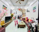 NHÀ ĐẸP TRƯƠNG ĐỊNH CÁCH MẤY NHÀ RA PHỐ, Ô TÔ VÀO NHÀ, GIÁ HƠN 9 TỶ RƯỚI