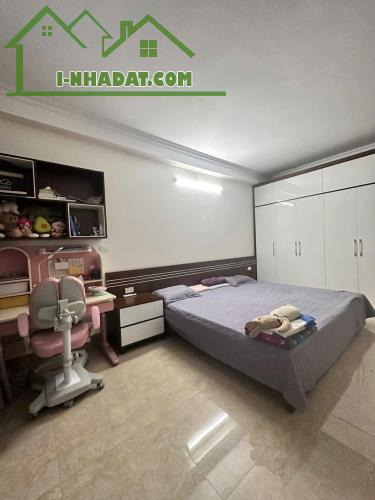 3U3462 🏠 Phú Mỹ, 36m x 5t, nội thất VIP gần phố, tiện ích vô vàn, ở luôn.