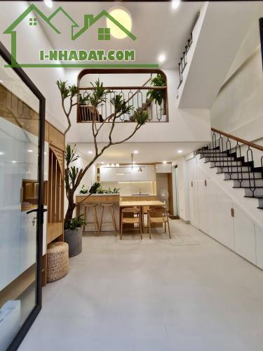 HIẾM - CHỈ HƠN 1 TỶ - TRƯNG NỮ VƯƠNG - HẢI CHÂU, 3 TẦNG, 3 PN, Ở NGAY