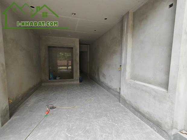 Bán nhà mới xây Tứ Hiệp, Thanh Trì, Hà Nội, Diện tích 59m2 * 3 tầng, Giá bán 1x tỷ.