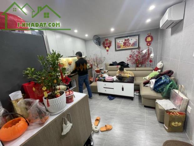 TRUNG TÂM QUẬN ĐỐNG ĐA, PHỐ PHƯƠNG MAI, NHÀ ĐẸP Ở LUÔN, 30m2, NHỈNH 3 TỶ