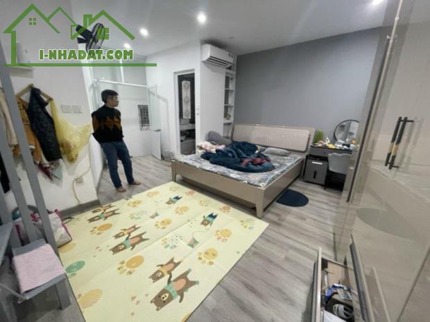 TRUNG TÂM QUẬN ĐỐNG ĐA, PHỐ PHƯƠNG MAI, NHÀ ĐẸP Ở LUÔN, 30m2, NHỈNH 3 TỶ - 2