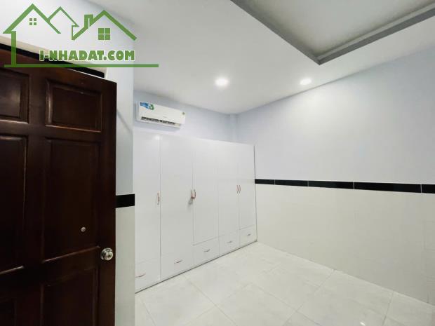 Bán nhà 4 tầng, 55m², 4PN, 5WC, 4.9 tỷ, Bình Trị Đông B, Bình Tân