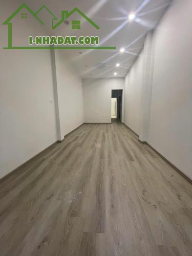 Bán Nhà Lương Yên - Trần Khát Chân - 45m - Chỉ 7 Tỷ - Nhà Đẹp Ở Ngay - Ba Bước Ra Mặt Phố
