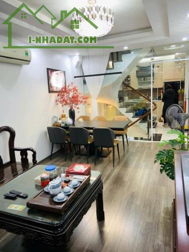 YÊN HOÀ - CẦU GIẤY- 10M RA MẶT PHỐ- Ô TÔ - HAI THOÁNG - PHÂN LÔ - Ở NGAY - HƠN 13 TỶ - 2