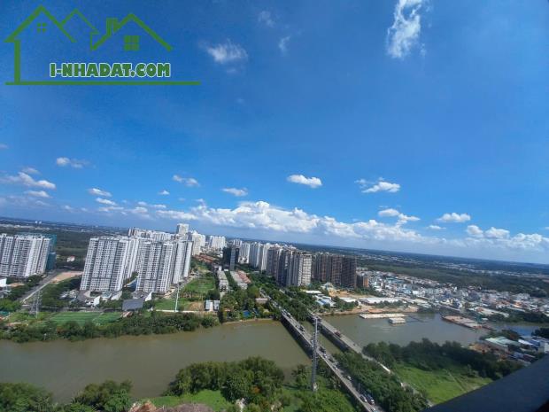Bán căn góc 3PN 96m2, Full nội thất view sông tại Lavida Plus Q7, giá 5,65 tỷ bao hết