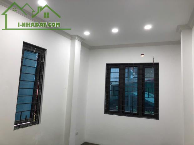 Bán nhà 30m2 x 6 tầng - 3 mặt ngõ thoáng - Võng Thị - kinh doanh - ngõ thông Hồ Tây - 2