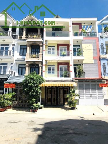 BÁN NHÀ MẶT TIỀN QUẬN 6 - 4 TẤM MỚI ĐẸP - KHU BÌNH PHÚ - CÓ VỈA HÈ RỘNG RÃI - 13.8 TỶ - 4