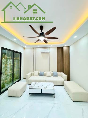 CÁT LING-NHÀ ĐẸP- LÔ GÓC-SÁNG THOÁNG DT48m-4t MT6m giá chỉ 8x tỷ