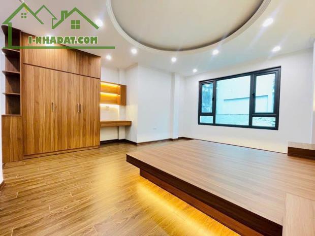 Bán nhà 7 tầng thang máy 40m2  nhỉnh 8 tỷ quận ba đình phố kim mã gần lotte Nhà như hình t