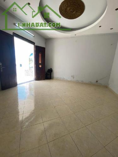 BÁN NHÀ GIẢ BIỆT THỰ - 117.76M² - LÂM VĂN BỀN, Q.7 - CHỈ 8 TỶ - 4